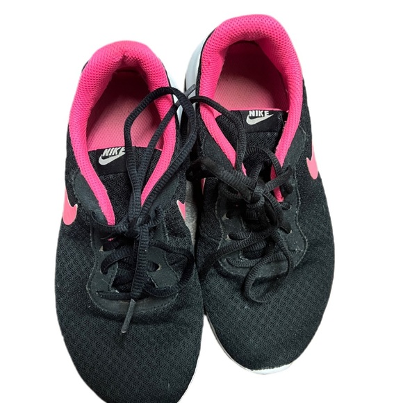 🌟 Nike tennis shoes sz 4.5 🌟 - Picture 6 of 10